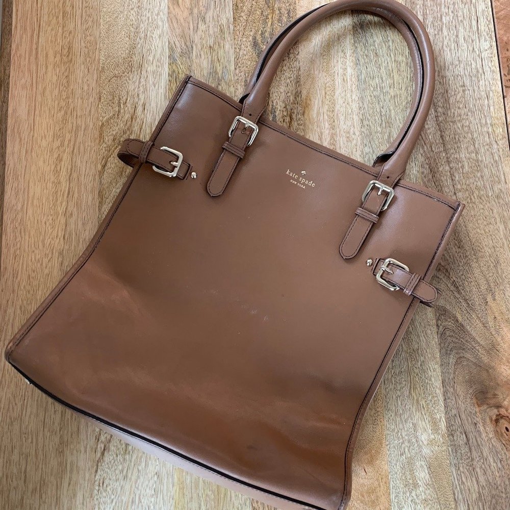 Kate Spade Beige Tote w/ Interior Pockets